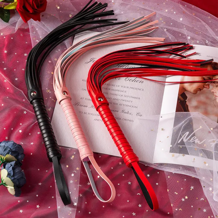 Latigo de cuero sintetico Rojo