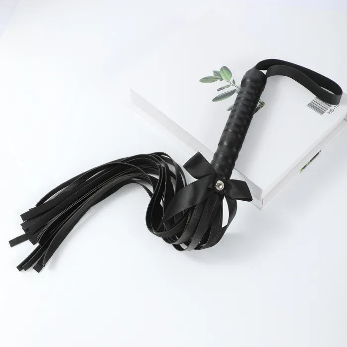 Latigo De Cuero Negro